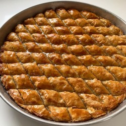 CEVİZLİ BAKLAVA (250 GR.)